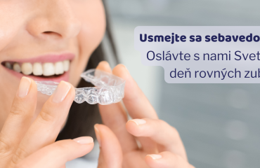 Usmejte sa sebavedomo! Oslávte s nami Svetový deň rovných zubov.